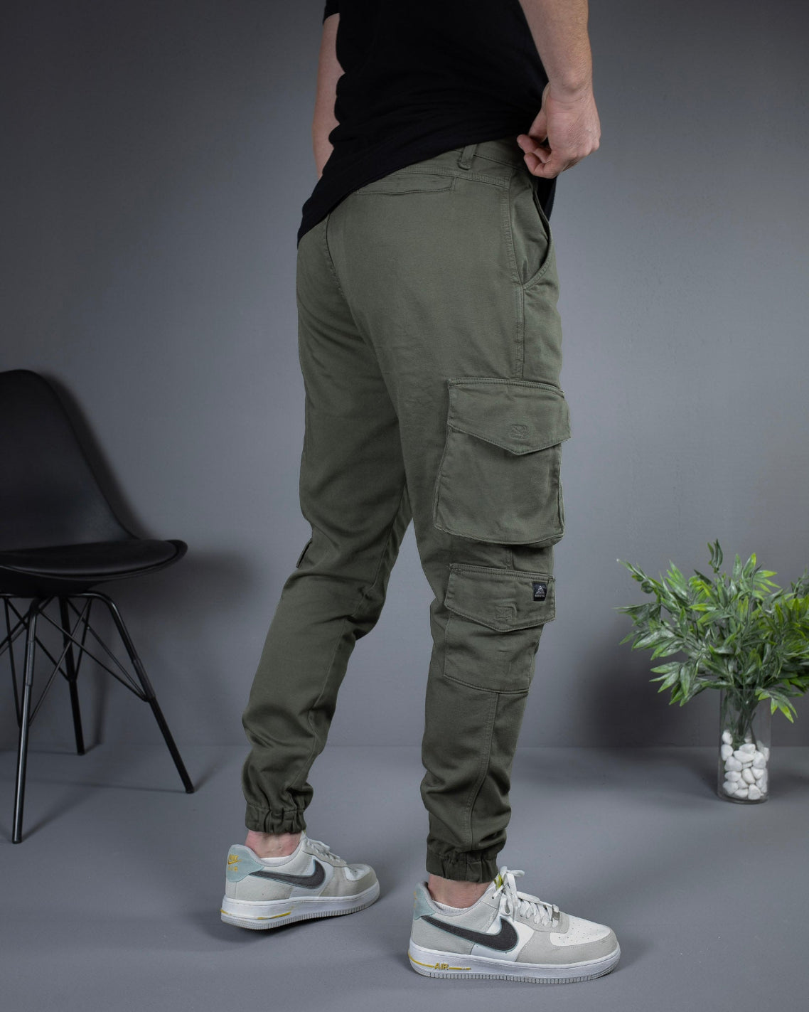 Muške cargo pantalone maslinasto zelene STT2599.