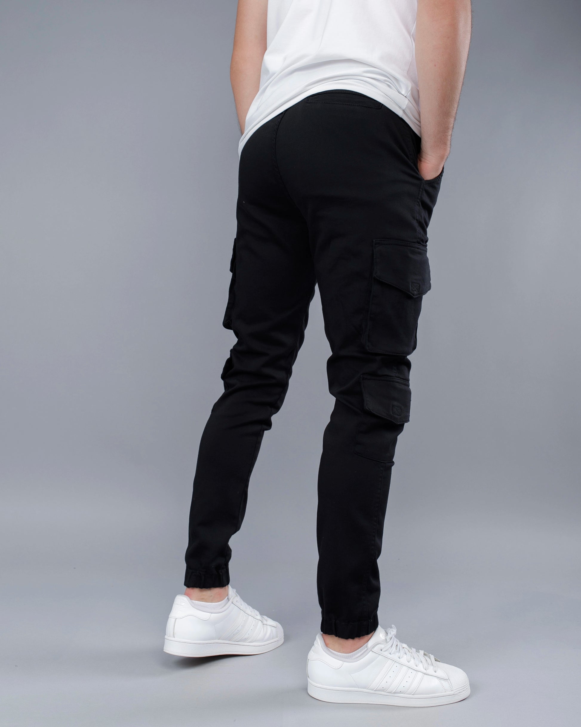 Muške cargo pantalone sa mnogo dzepova STT2599