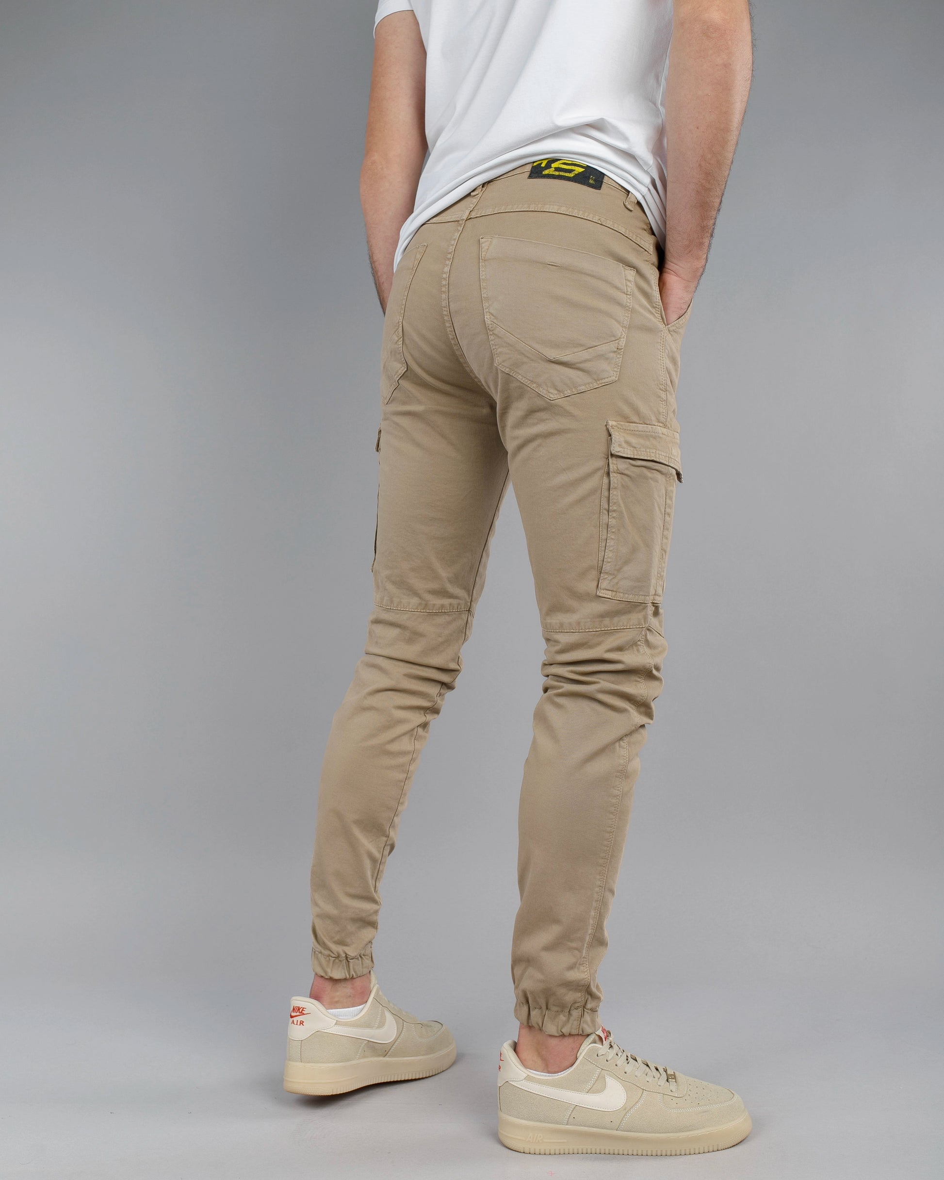 Muške cargo pantalone krem STT2225