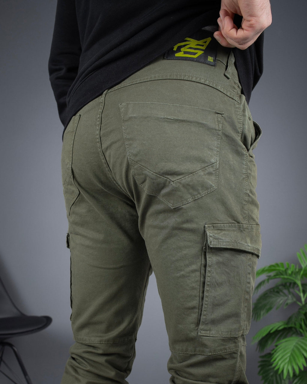 Muške cargo pantalone maslinaste STT2225.