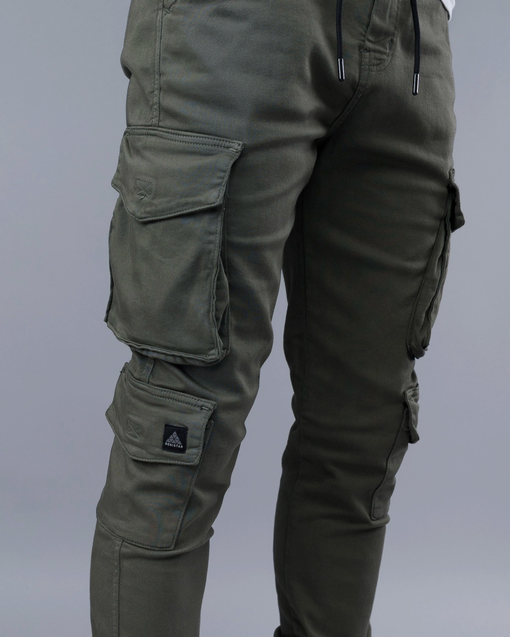 Muške cargo pantalone sa mnogo dzepova STT2599