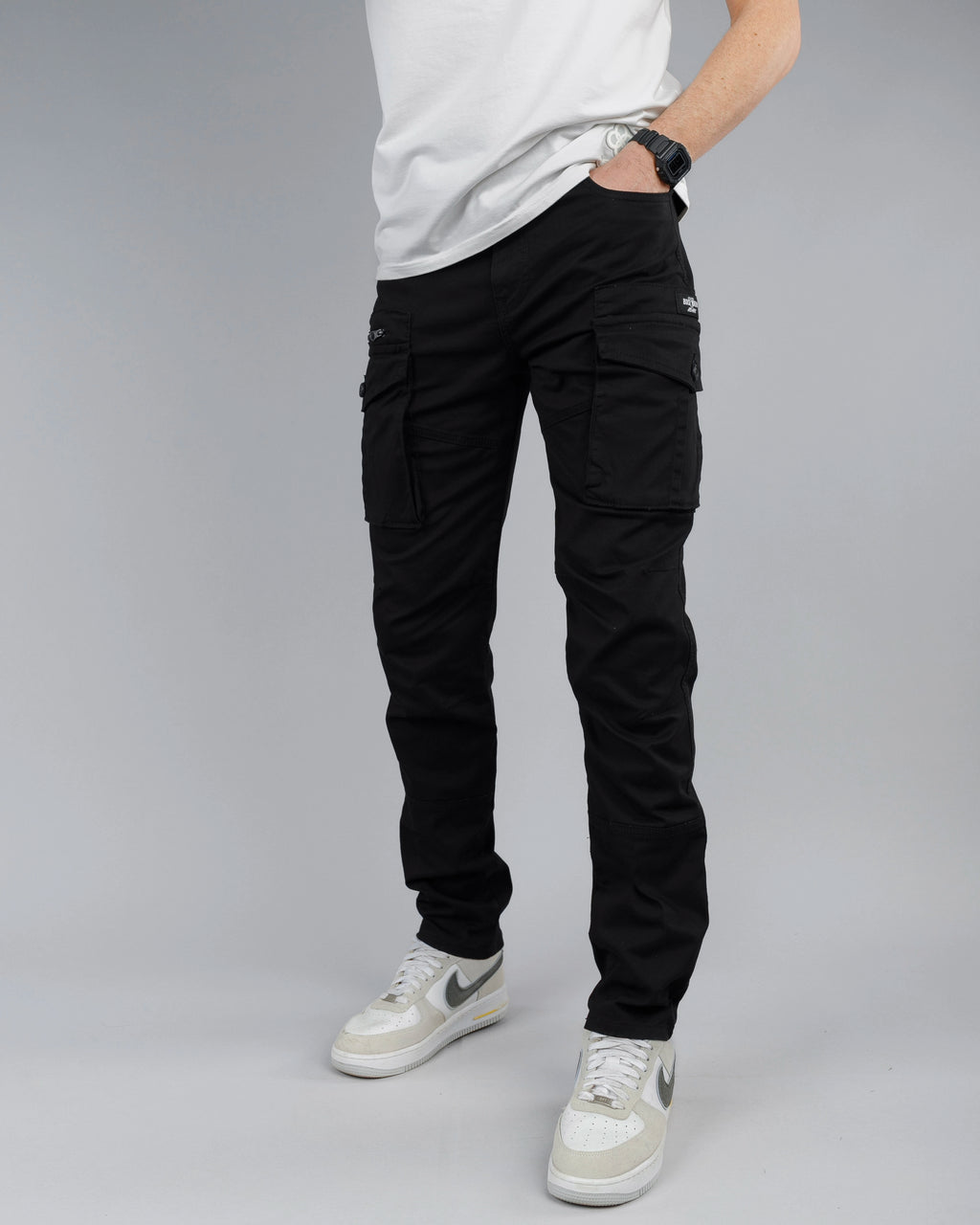 Muske kargo pantalone dužih i širih nogavica STT600BB