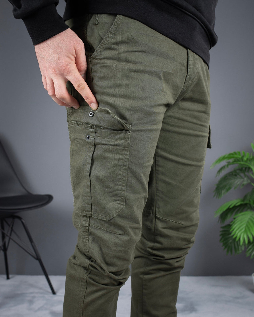 Muške cargo pantalone maslinaste STT2225.
