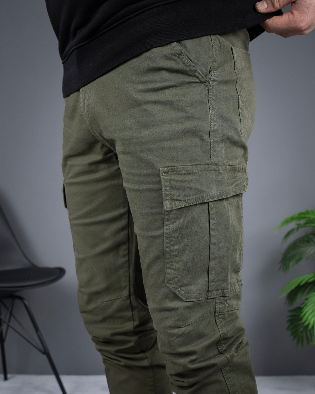 Muške cargo pantalone maslinaste STT2225.