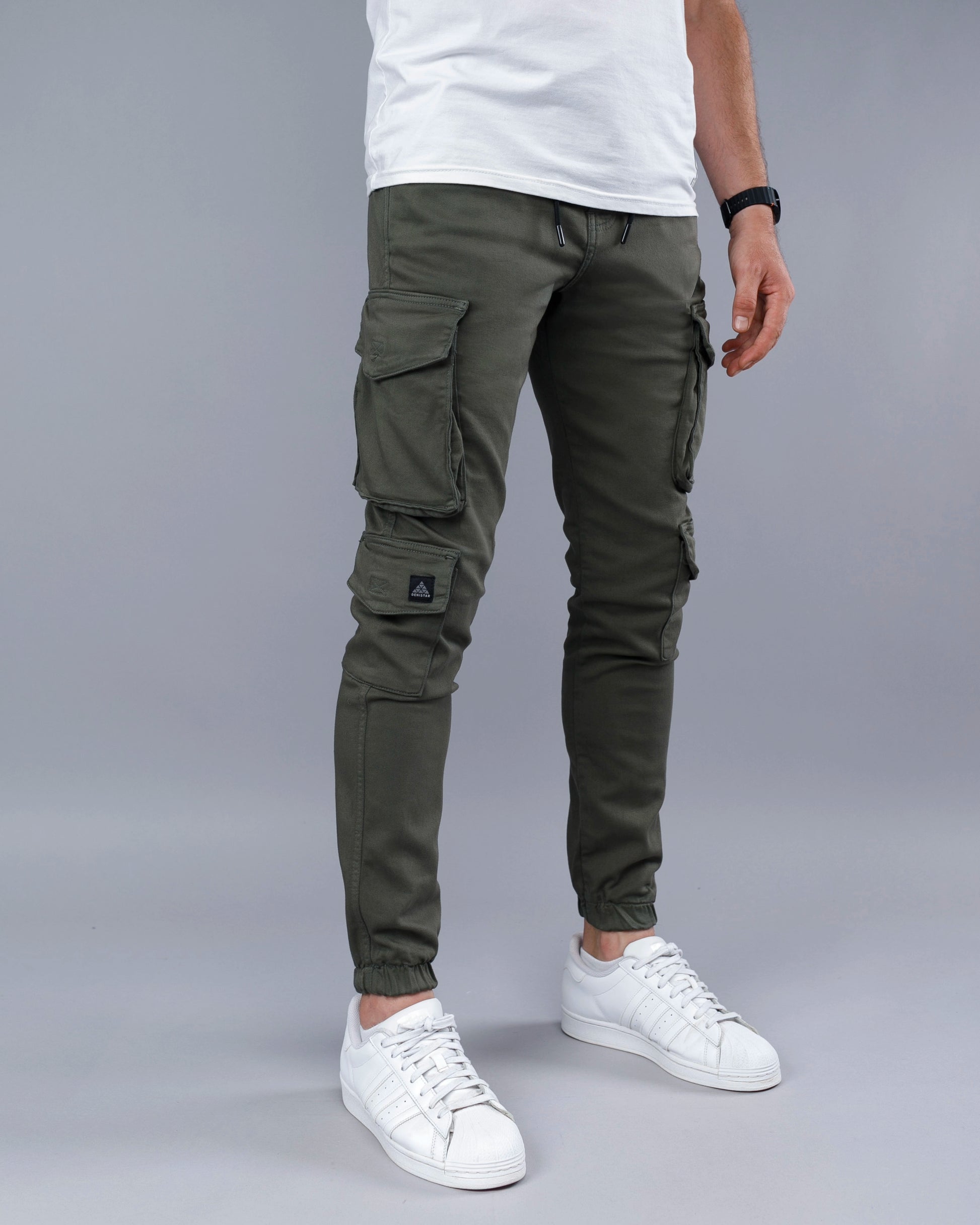 Muške cargo pantalone sa mnogo dzepova STT2599