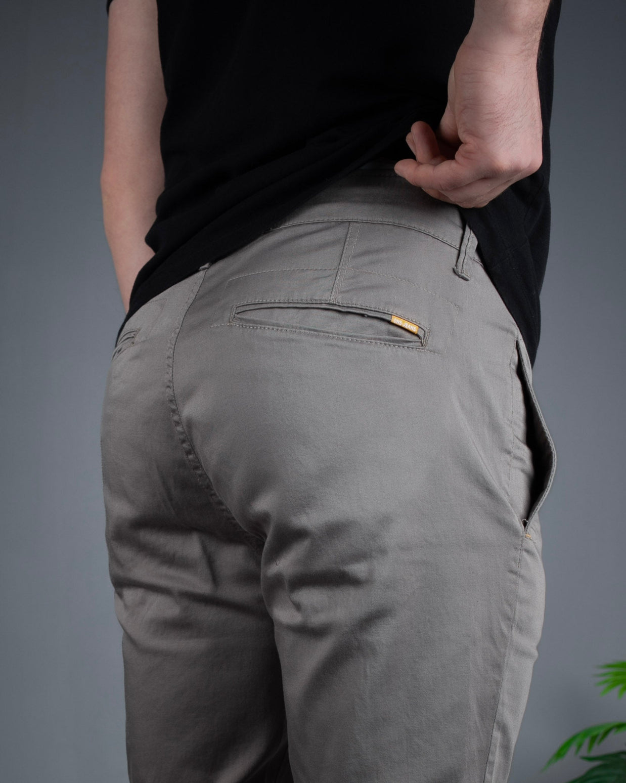 Elegantne slim pantalone svečane sive  STT2635.