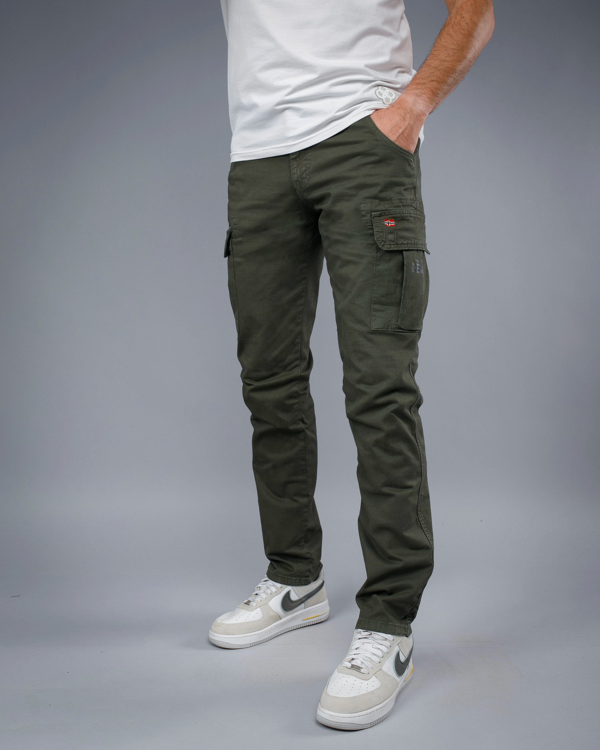 Muske kargo pantalone dužih i širih nogavica STT2943