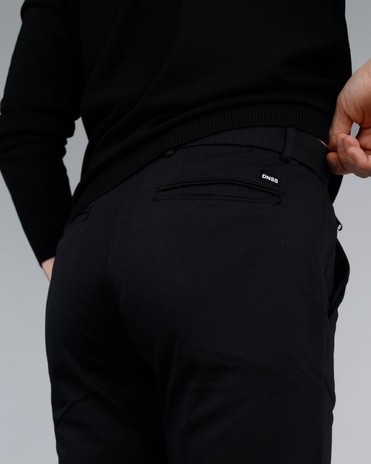 Muške Elegantne Slimfit Pantalone – Crne STT2895