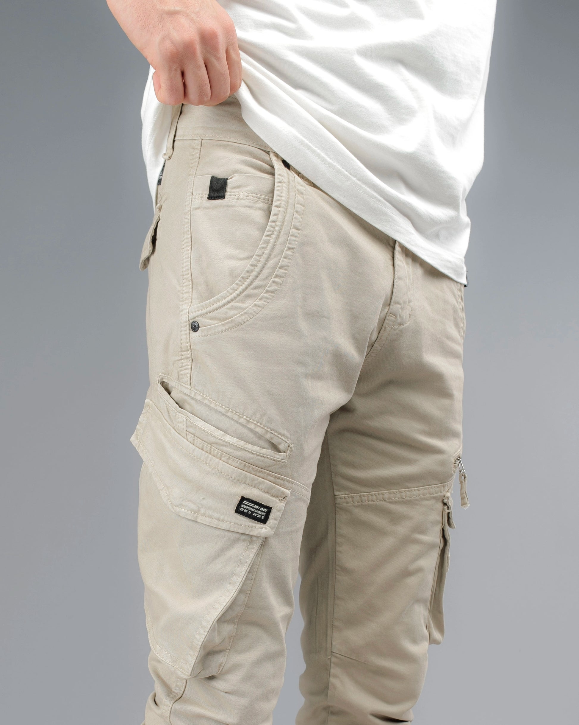 Muške kargo pantalone STT2997