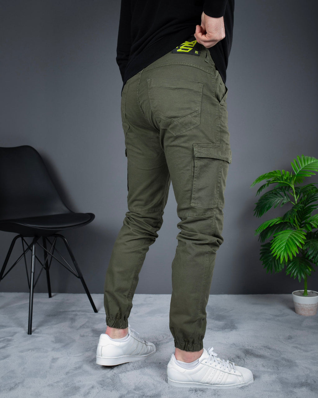 Muške cargo pantalone maslinaste STT2225.