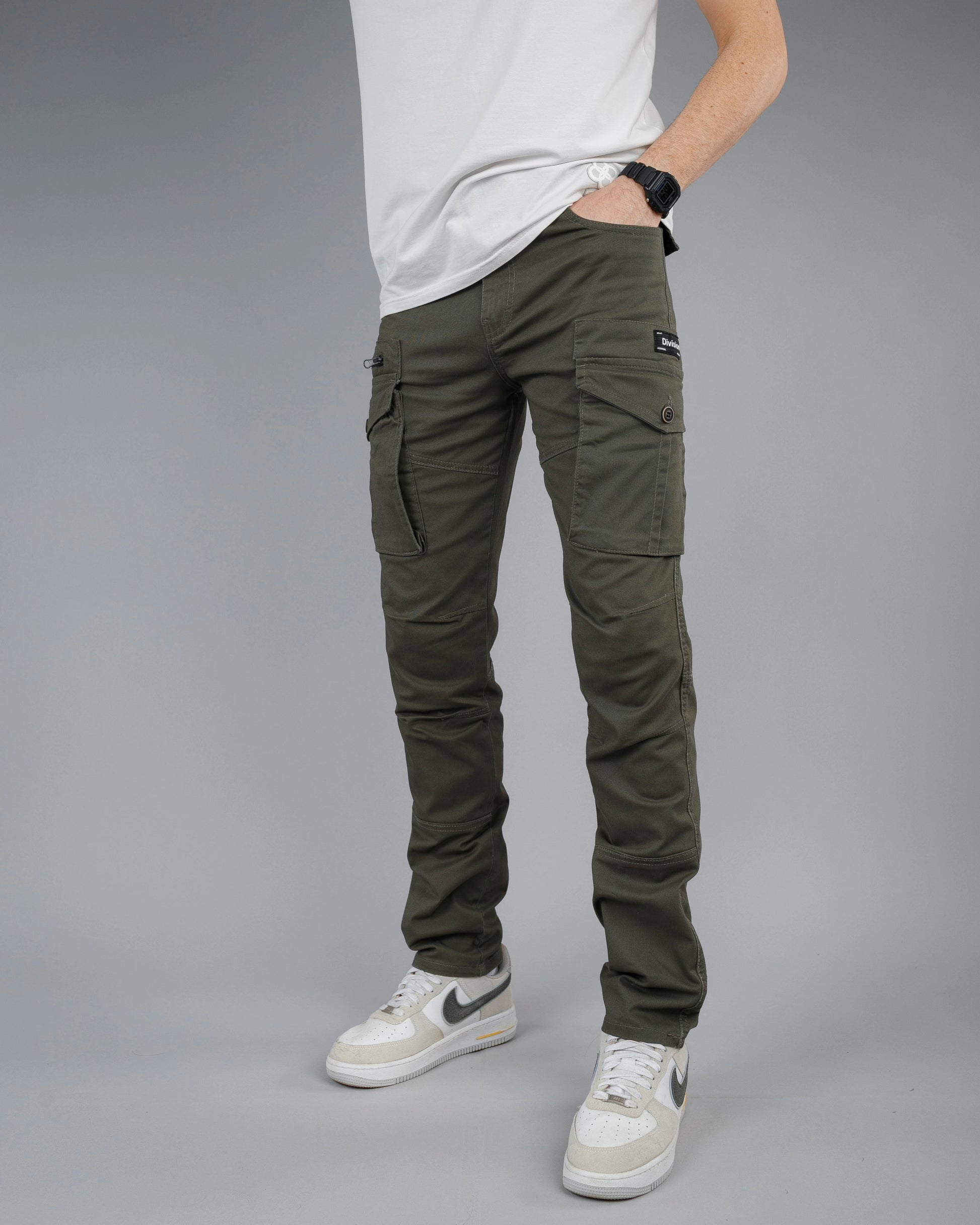 Muske kargo pantalone dužih i širih nogavica STT600BB