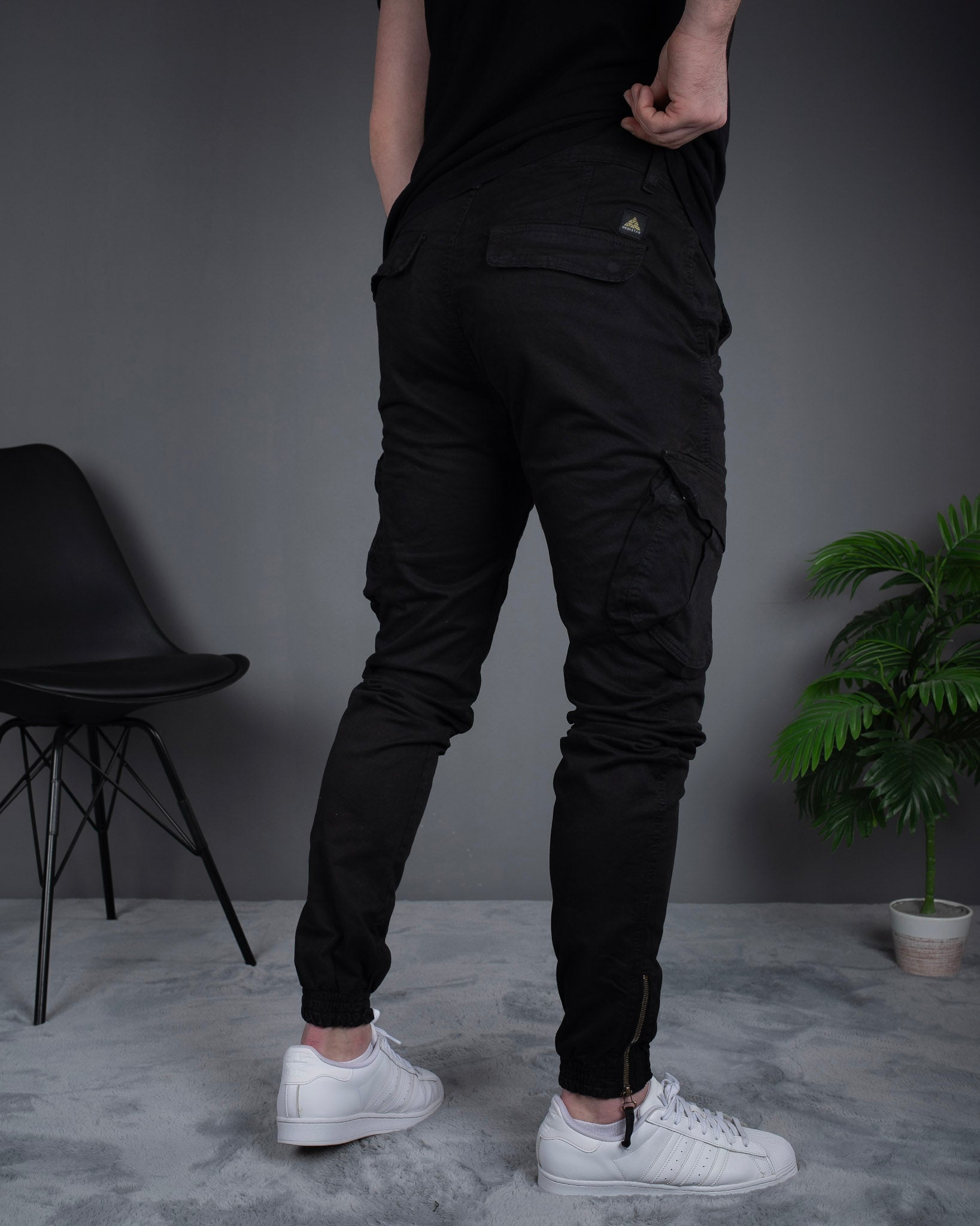 Muške cargo pantalone crna STT2708.