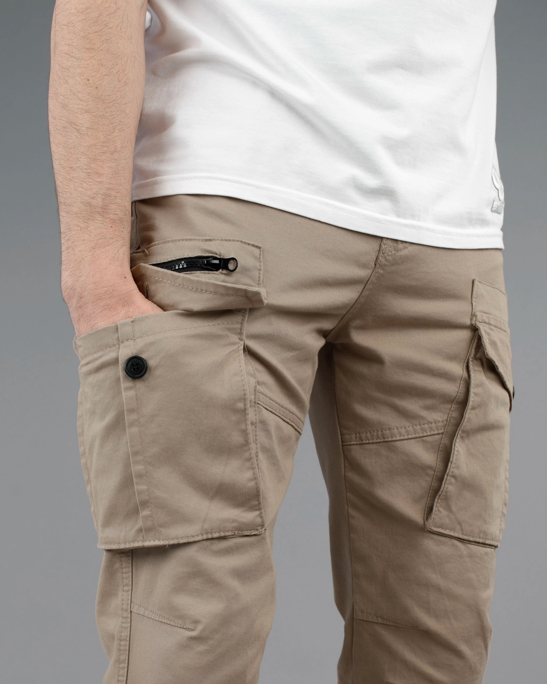 Muske kargo pantalone dužih i širih nogavica STT600BB