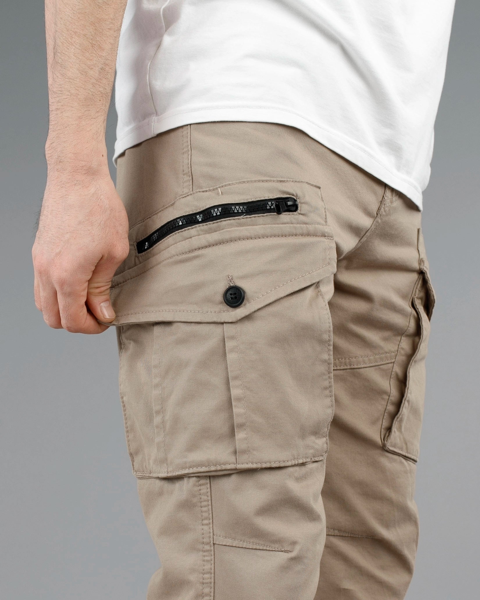 Muske kargo pantalone dužih i širih nogavica STT600BB