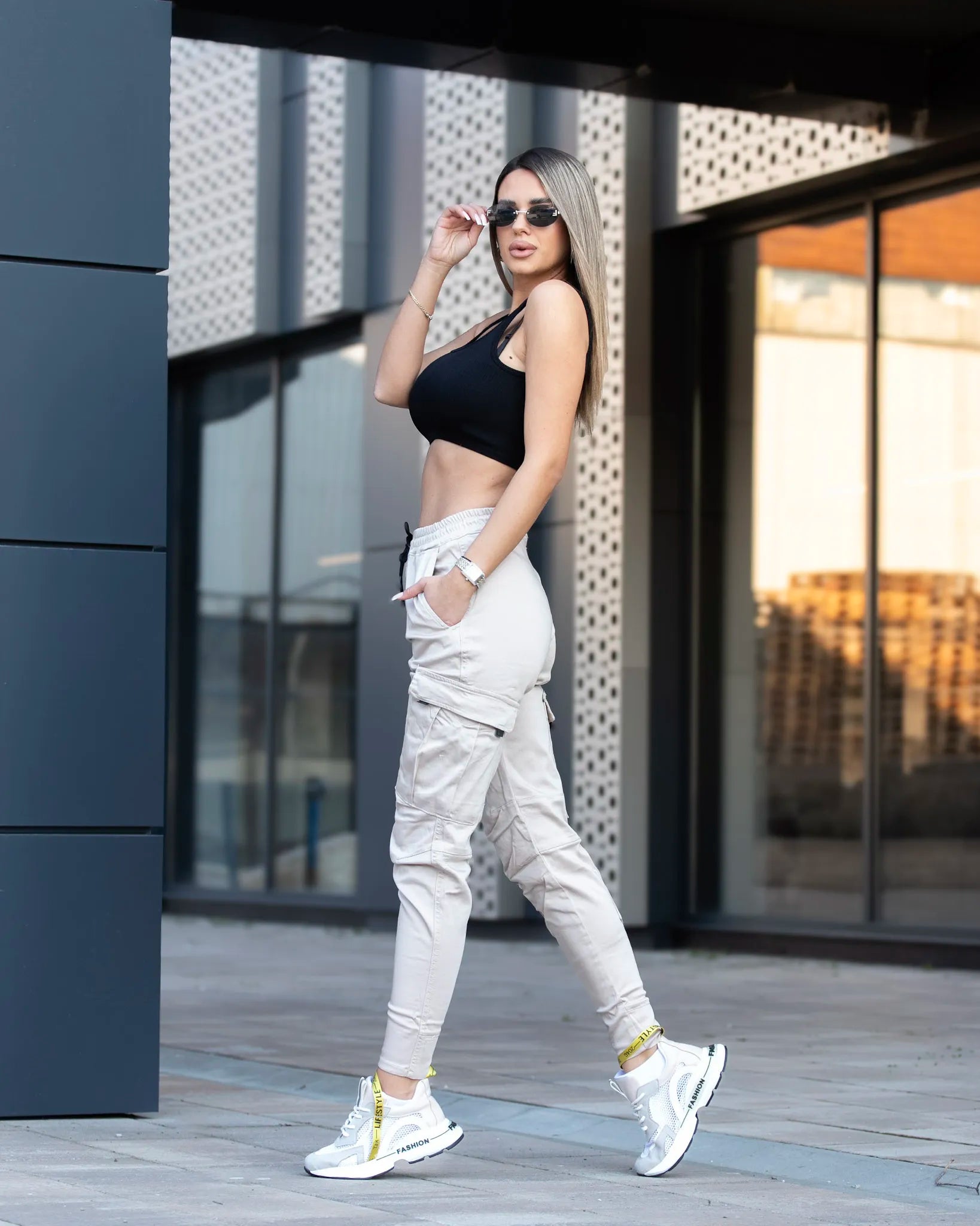 Ženske kargo pantalone STT3535