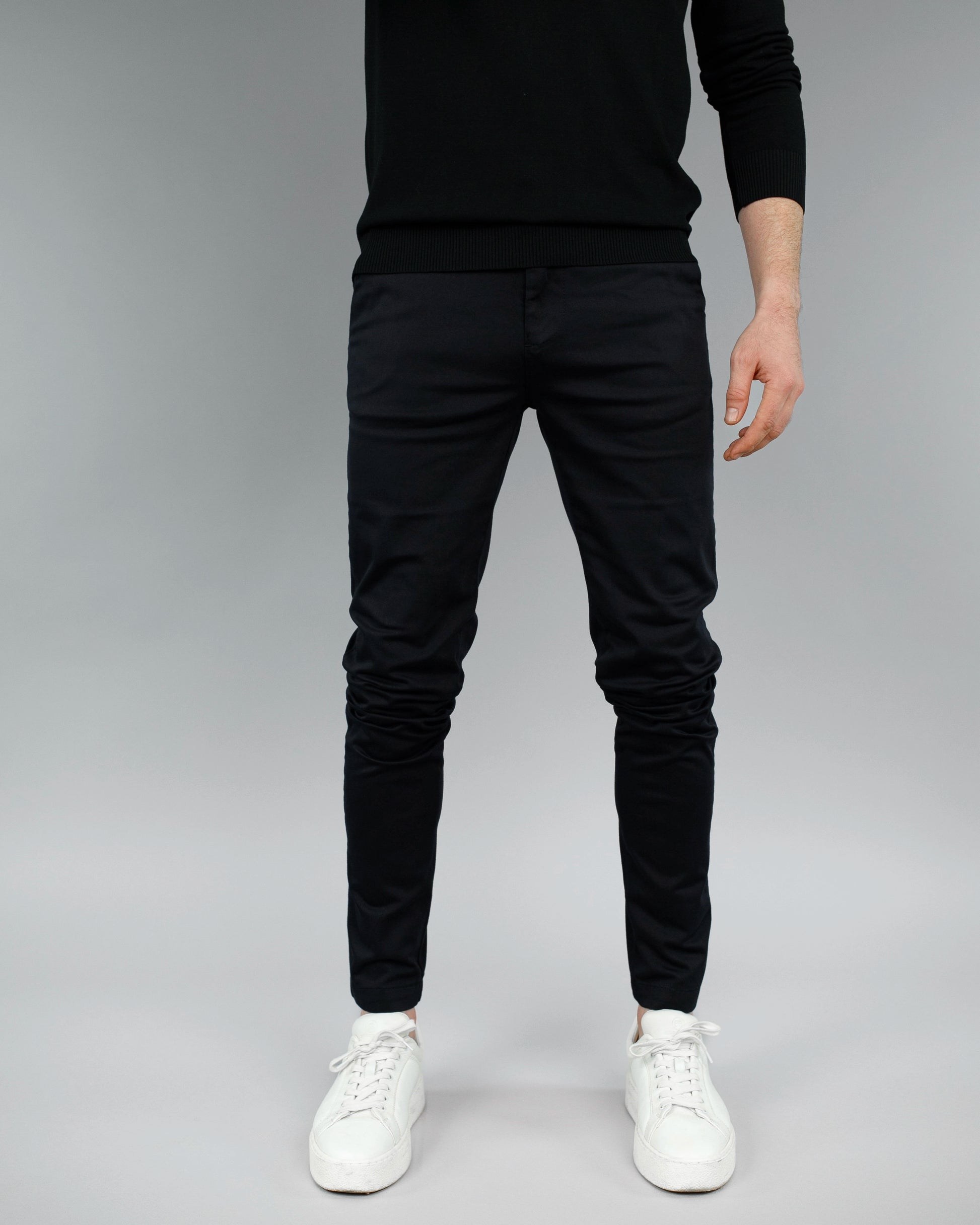 Muške Elegantne Slimfit Pantalone – Crne STT2895