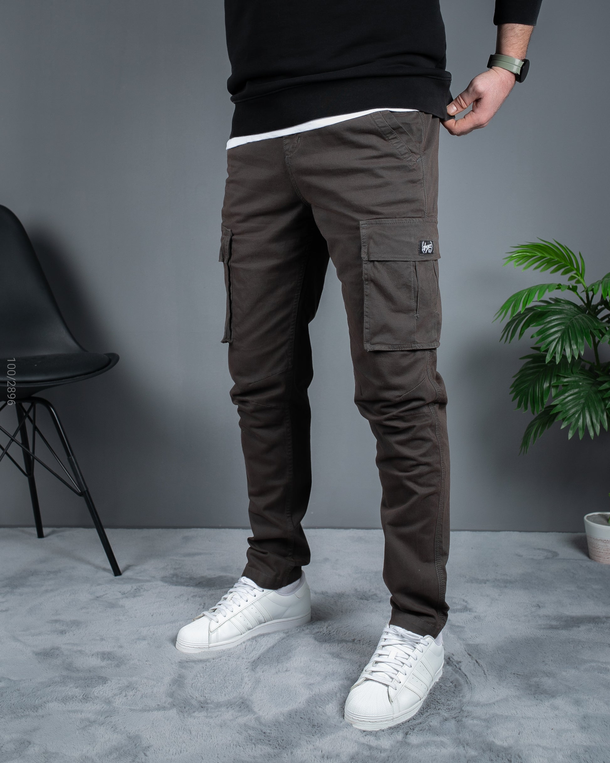 Muške cargo pantalone RegularFit Braon STT2896.
