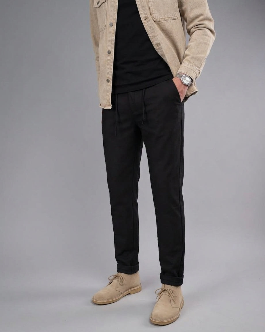 Muške elegantne relax fit pantalone – fotografija proizvoda